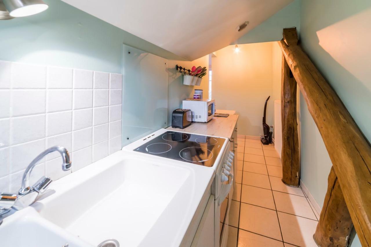 Newcenter Duplex Apartment Оксер Екстериор снимка